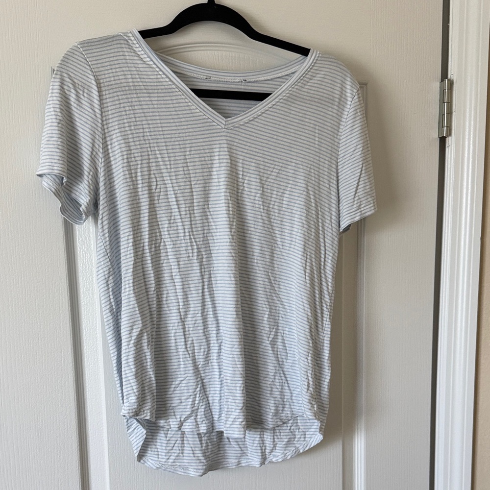 H&M Light Gray Striped V-Neck Tee